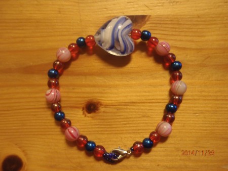 Samma armband som bild nr 15 , men baksidan.